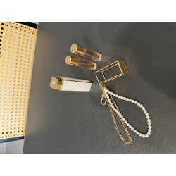 샤넬 코코 마드모아젤 향수 키링