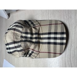 버버리 캠프캡