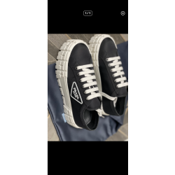 프라다스니커즈